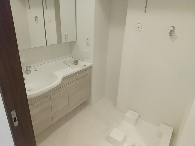 洗面設備　同仕様