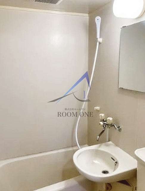 バス・シャワールーム　お風呂です。