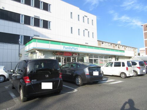 コンビニ　ファミリーマート千葉祐光三丁目店（コンビニ）まで626m