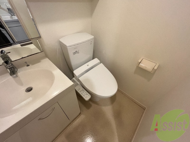 トイレ　トイレは清潔感があり安心して使用できそうです。