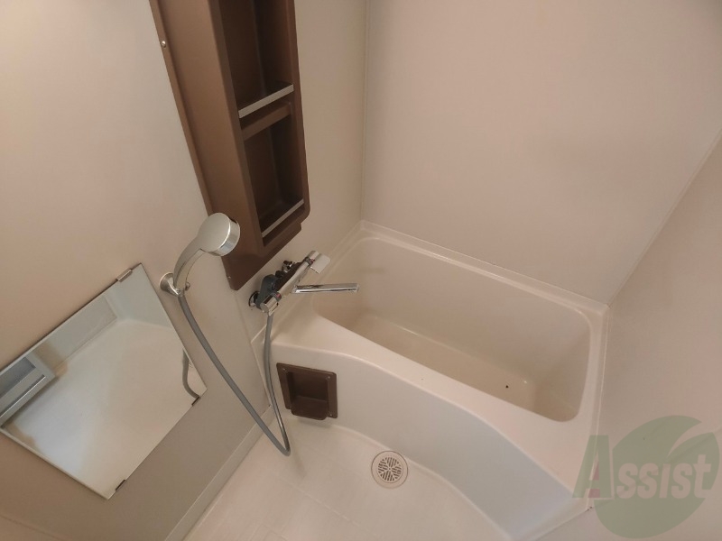 バス・シャワールーム　お風呂です。ゆっくりお風呂につかるのも体に良いですね～