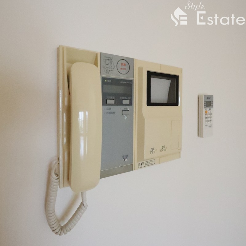 セキュリティ　モニター付きインターホン