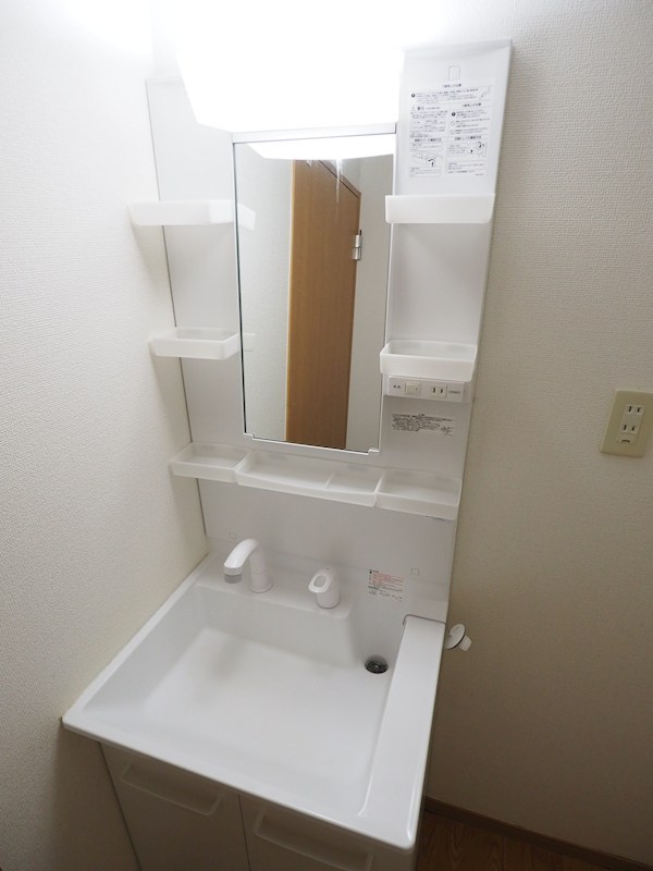 洗面設備　洗面台・脱衣所有。