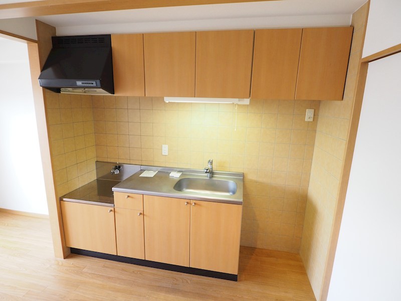 キッチン　キッチン収納多く使いやすいですよ♪