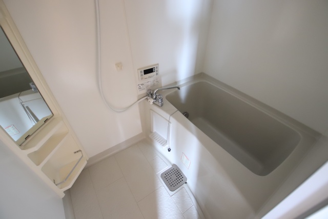 バス・シャワールーム　※別室の参考写真の為、現況優先です。