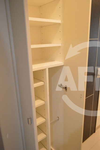 玄関　ビガーポリス143松ヶ枝町　下駄箱