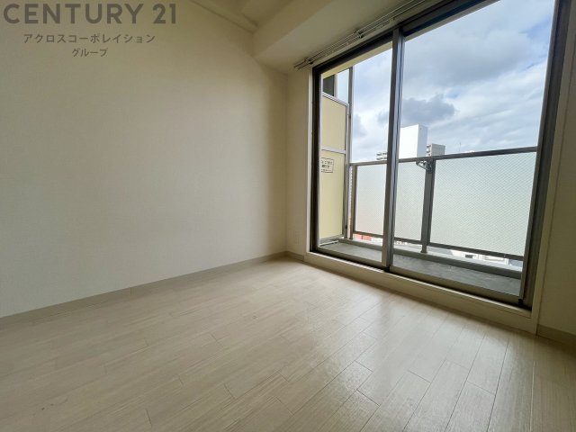 居室・リビング　エアコン付きで快適に過ごせます♪