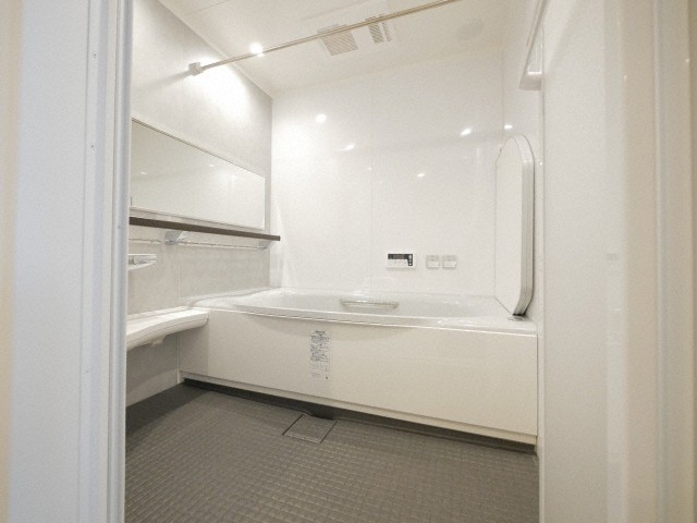 バス・シャワールーム　☆広々一坪バス☆