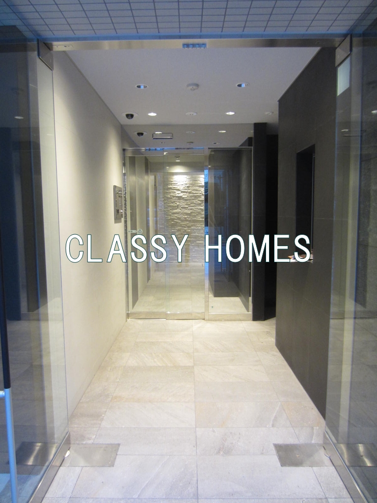 エントランス　2018年竣工　クレヴィスタ大森II：エントランス