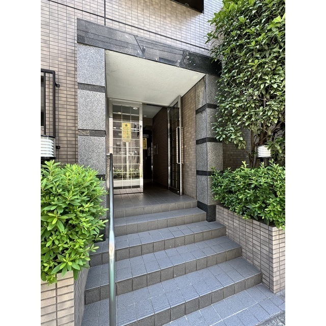 エントランス　エントランス