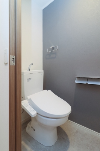 トイレ　建築中、１階の写真です。