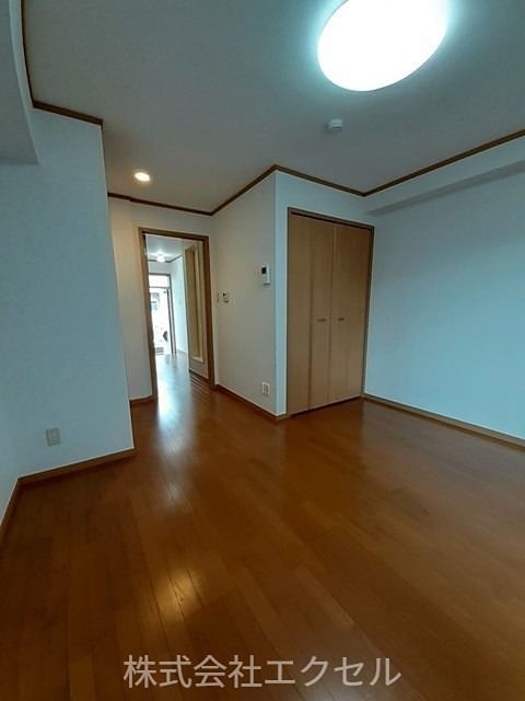 居室・リビング　エアコン付きで快適に過ごせます。