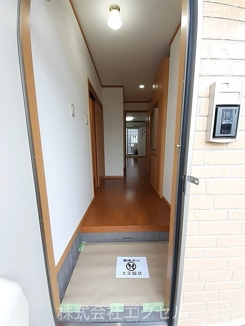 玄関　シューズボックス完備です。