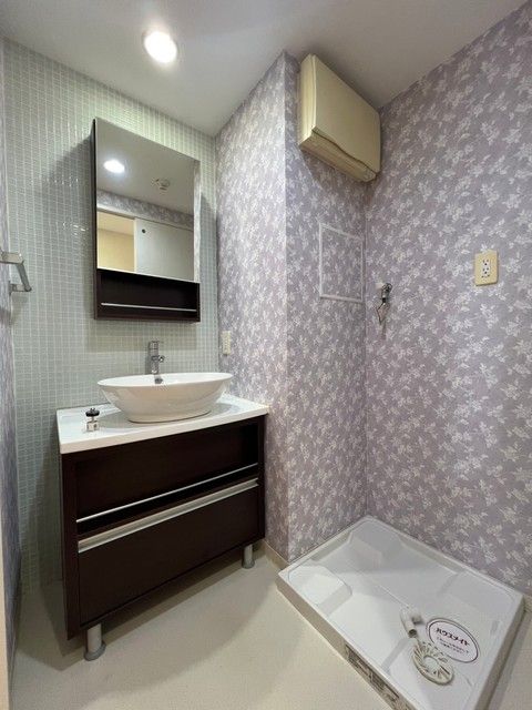 洗面設備　※掲載写真は同物件別号室の参考写真です。実際のお部屋とは間取