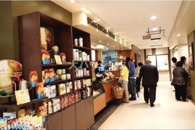 飲食店　スターバックス　レミィ五反田店（飲食店）まで868m