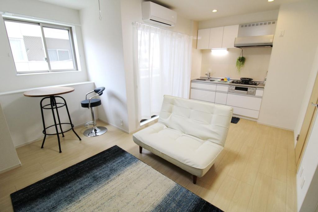 居室・リビング　家具はイメージです