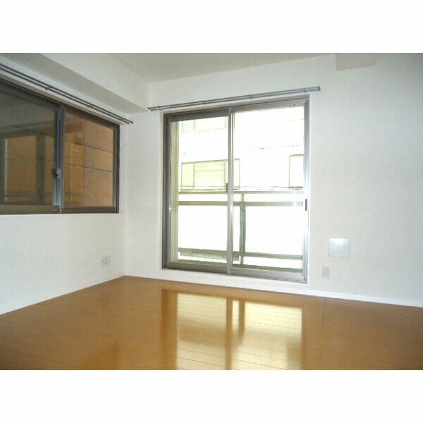 居室・リビング　☆明るい居室☆