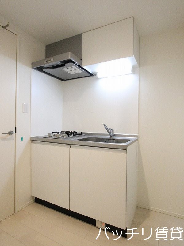 キッチン　同型タイプの為、現状を優先致します。