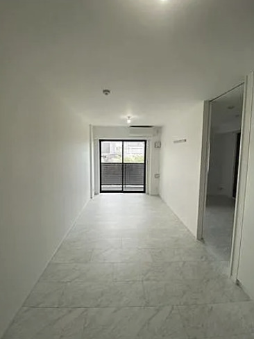 居室・リビング　※別部屋の参考写真です。