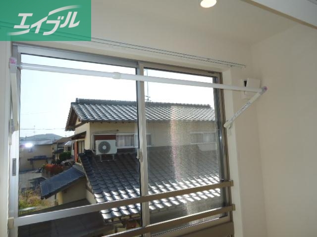 バルコニー　室内物干し