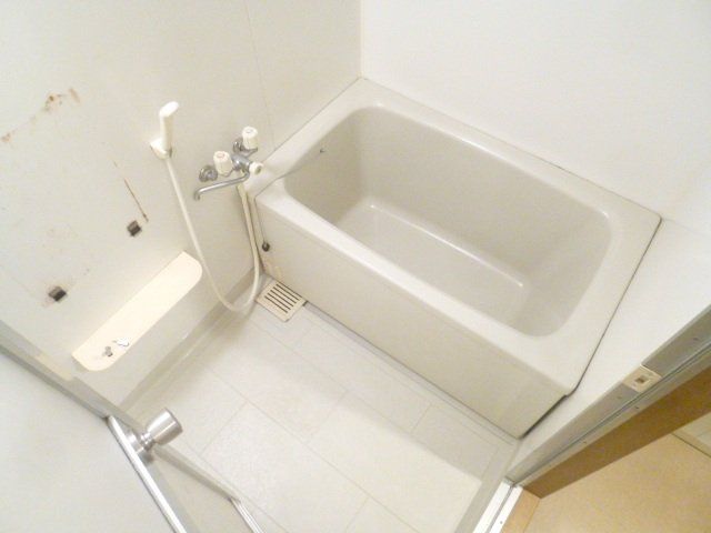 バス・シャワールーム　浴室です。