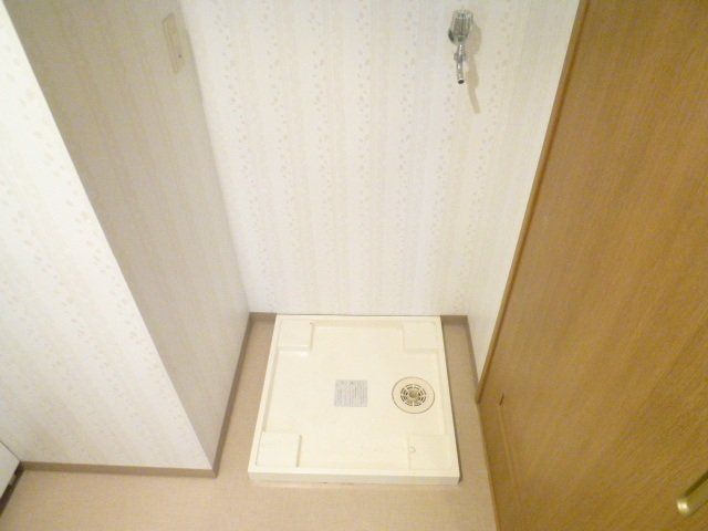 その他　室内洗濯機置き場です。