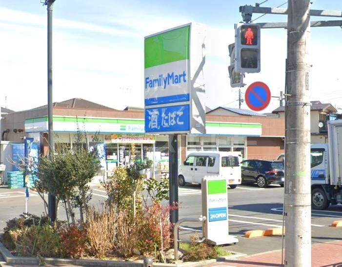 コンビニ　ファミリーマート田柄一丁目店（コンビニ）まで220m