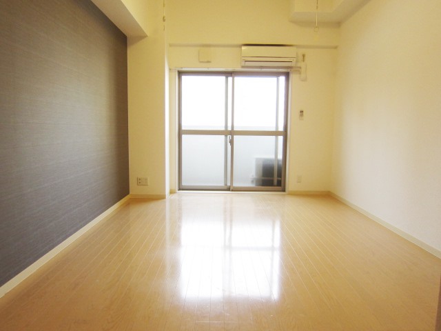 居室・リビング　別号室の参考写真です。