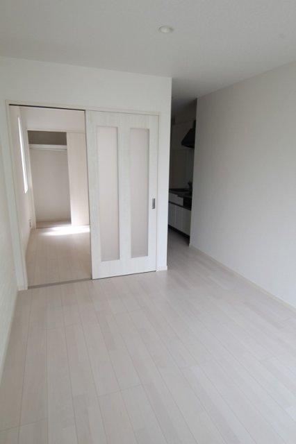 居室・リビング　別号室の写真です。