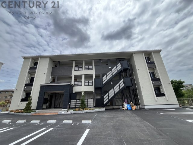 建物外観　オートロック完備で安心のセキュリティ♪