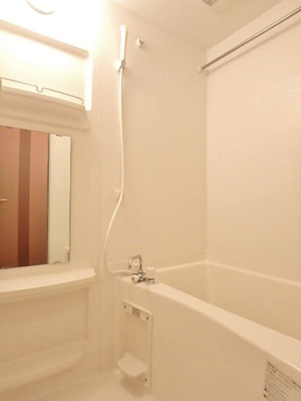 バス・シャワールーム　図面と現状に相違がある場合には現状を優先