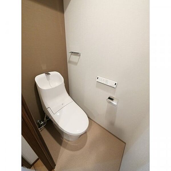 トイレ　清潔感のあるトイレです