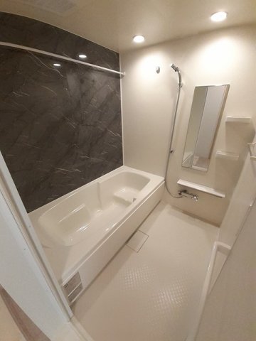 バス・シャワールーム　お風呂で日々の疲れを落としましょう