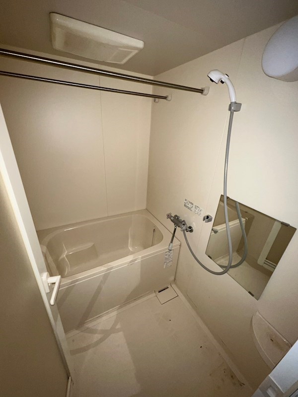 バス・シャワールーム　日々の暮らしに欠かせないお風呂です