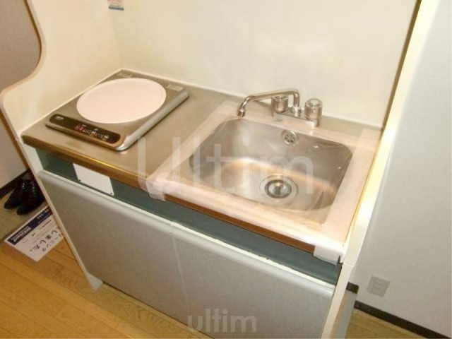 キッチン　別部屋のお写真です。ご参考までに！