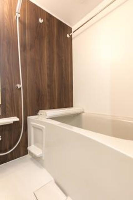 バス・シャワールーム　※写真は同タイプ住戸です。