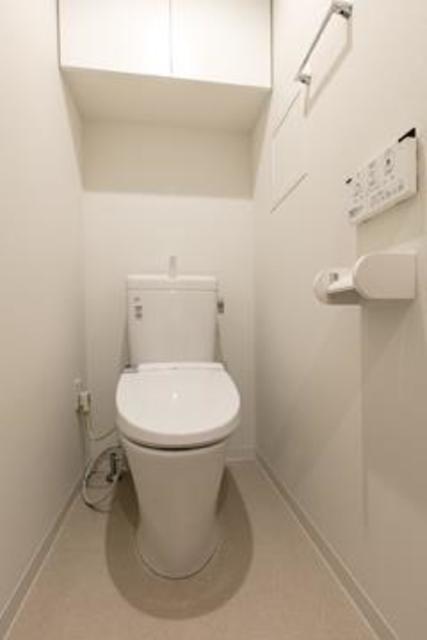 トイレ　※写真は同タイプ住戸です。