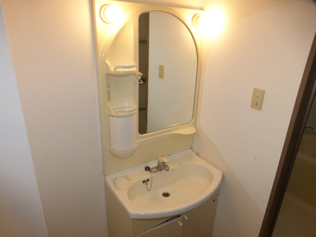 洗面設備　人気設備　独立洗面台付