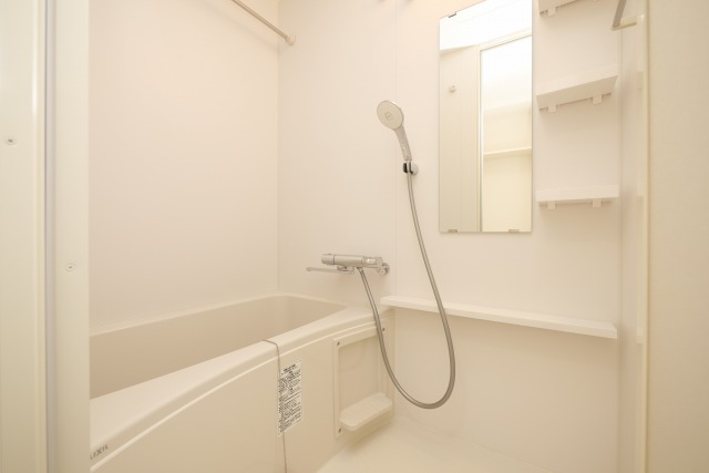 バス・シャワールーム　ゆったり過ごせるお風呂です