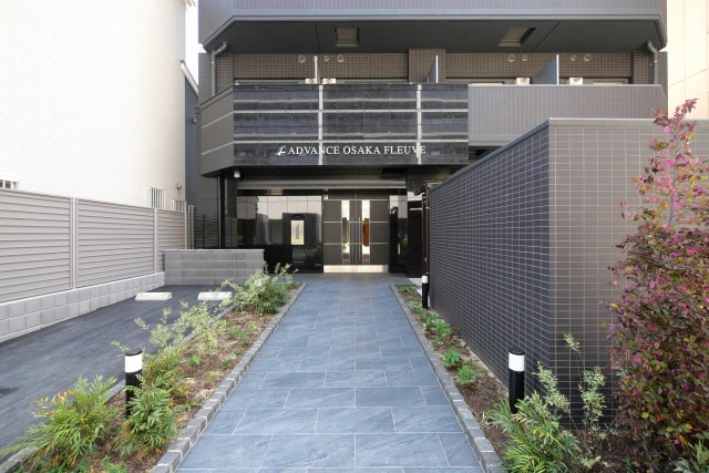 エントランス　ゆとりのあるエントランスです