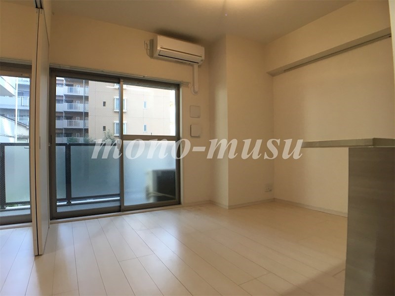 居室・リビング　反転タイプ参考写真