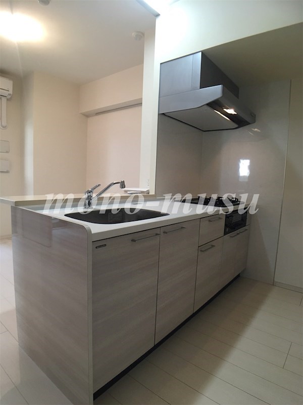 キッチン　反転タイプ参考写真