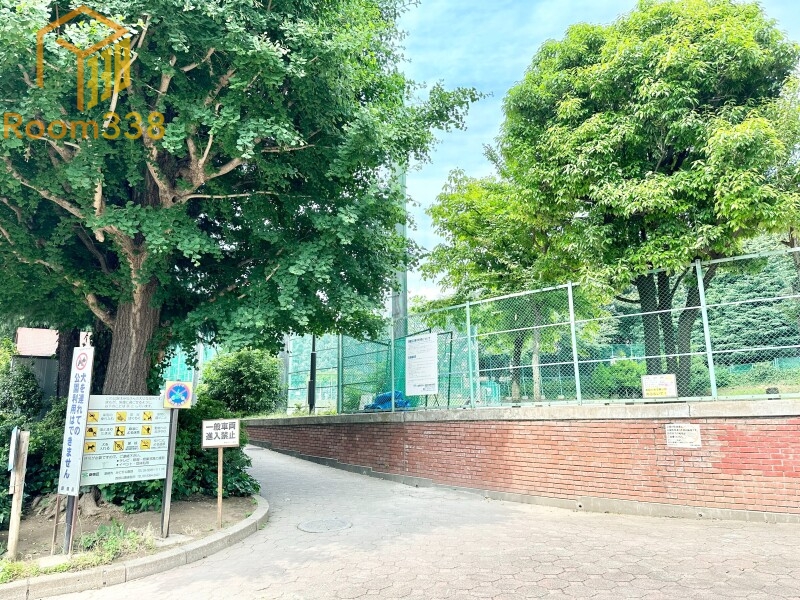 公園　新宿区立　北新宿公園（公園）まで192m