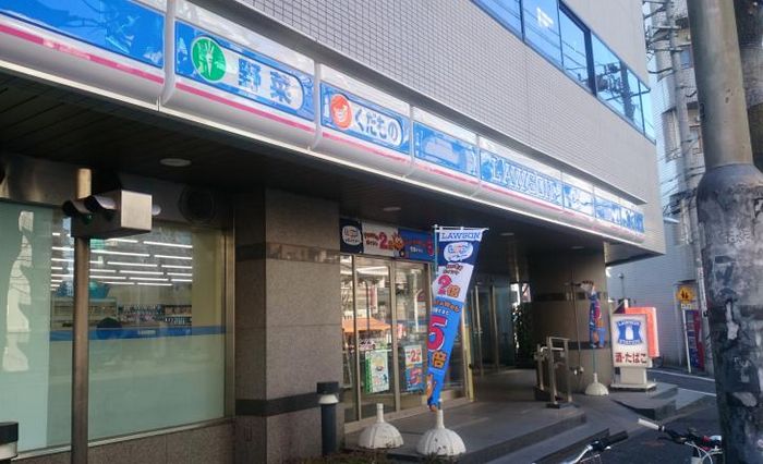 コンビニ　ローソン目黒大鳥神社前店（コンビニ）まで146m