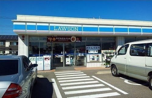 コンビニ　ローソン　益田中島店（コンビニ）まで750m
