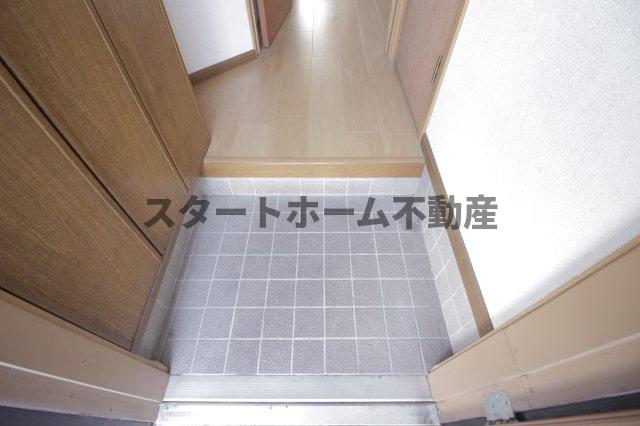 玄関　収納もある玄関です