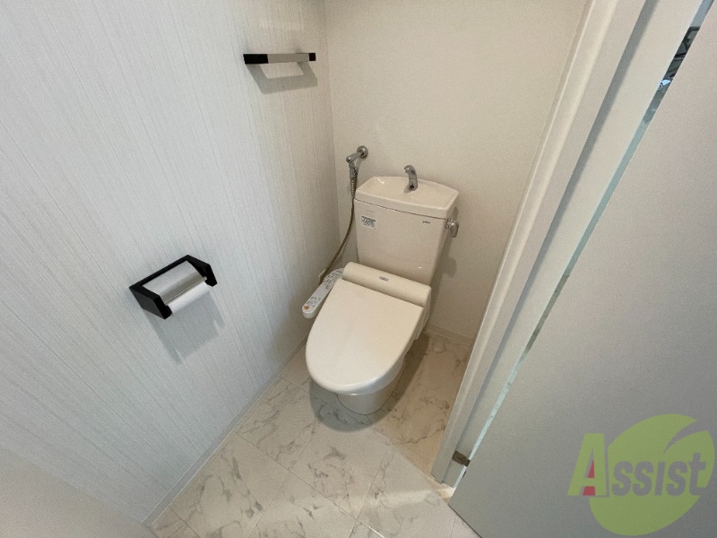 トイレ　こちらはトイレです。清潔感があり、安心して使用できます。
