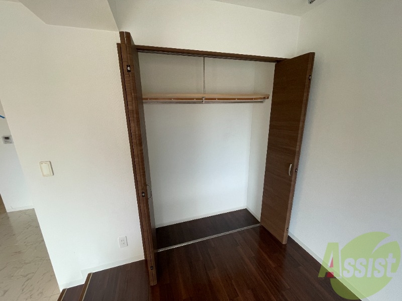 収納　寝室の収納です。部屋がすっきり片付きます。