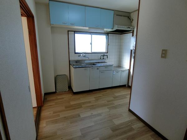 浅野マンションの居間写真