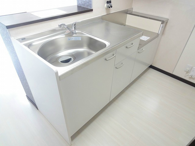 キッチン　2口ガスコンロ設置可能です。